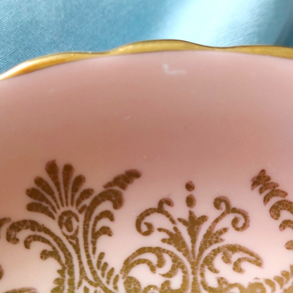 Paragon Pink Gold Filigree Tea Cup & Saucer - Picture 11 of 11